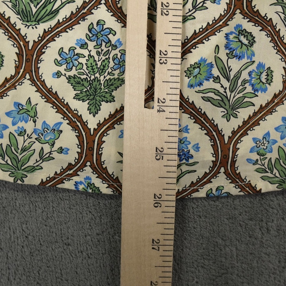 Tuckernuck Porcelain Bouquet Corrigan Blouse Medium Trellis Block Print Top - Picture 11 of 12